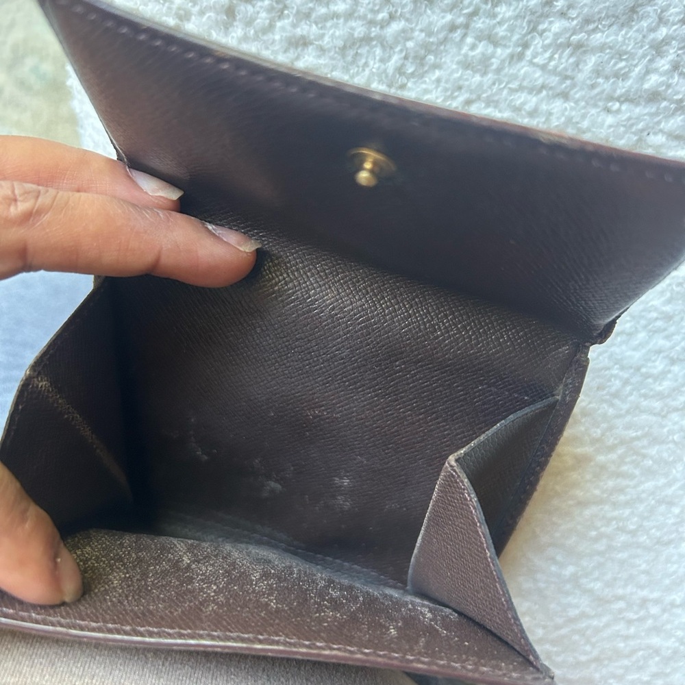 LV wallet - Picture 15 of 15